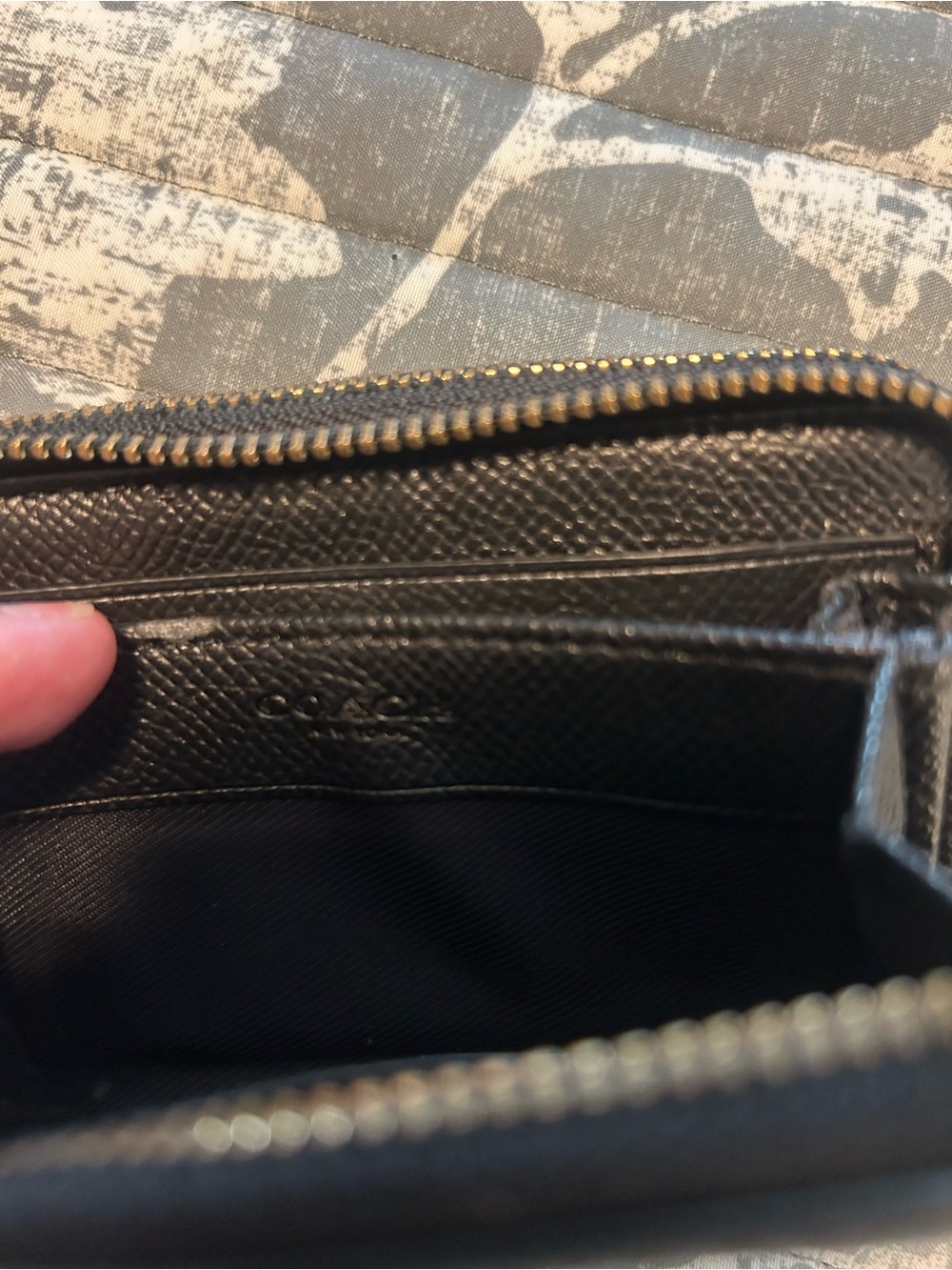 Coach Black Pebbled Leather Zip-Around Wallet with Gold Logo - Picture 8 of 8